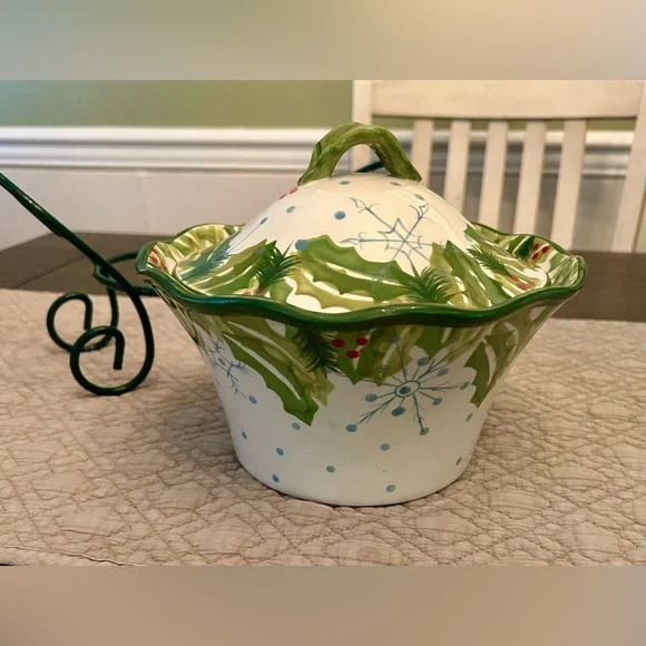 Temp-tations Hometown Christmas 1.5 QT Crock - Picture 6 of 11